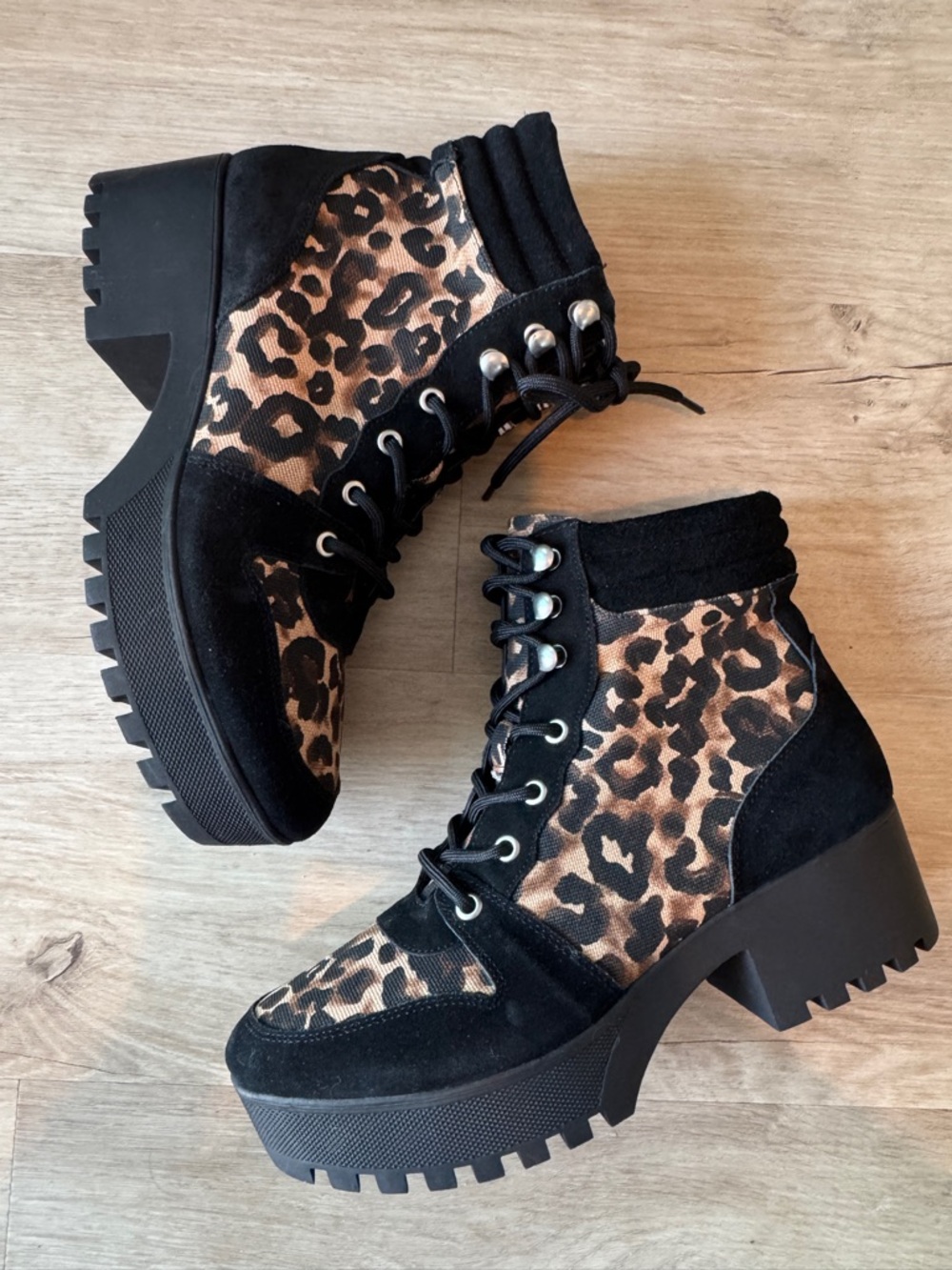 Steve Madden Greater Leopard Print Platform Block Heel Booties sz 10